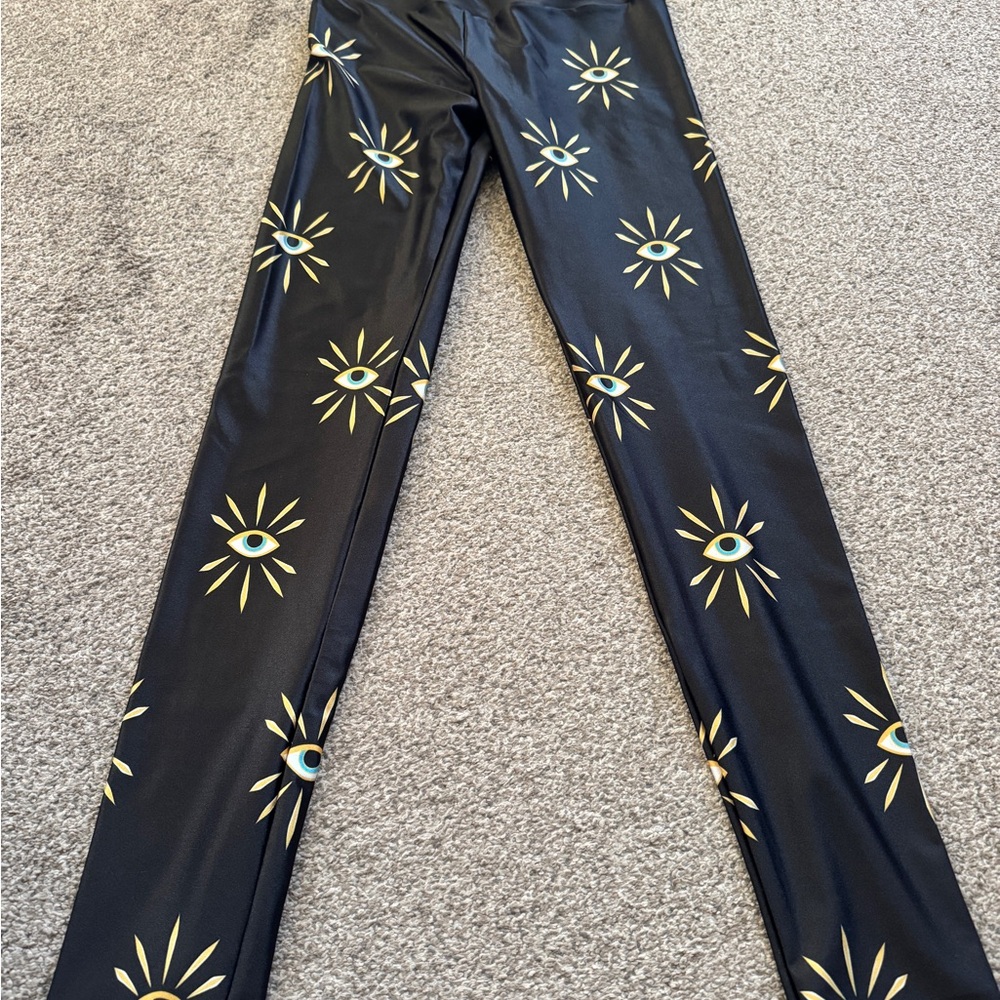 Goldsheep Black Leggings with Gold Eye Pattern